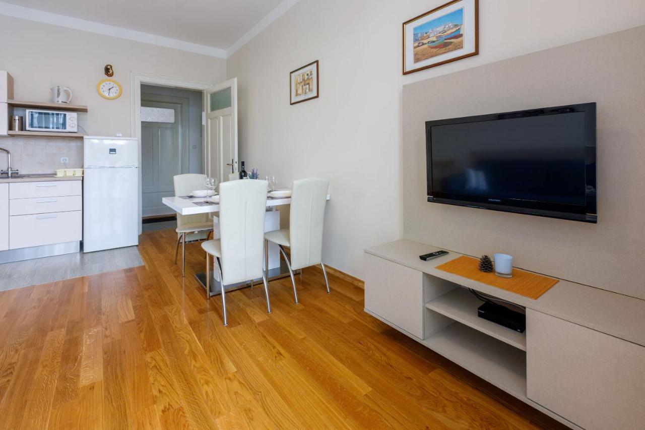 Apartment Laura Crikvenica Εξωτερικό φωτογραφία